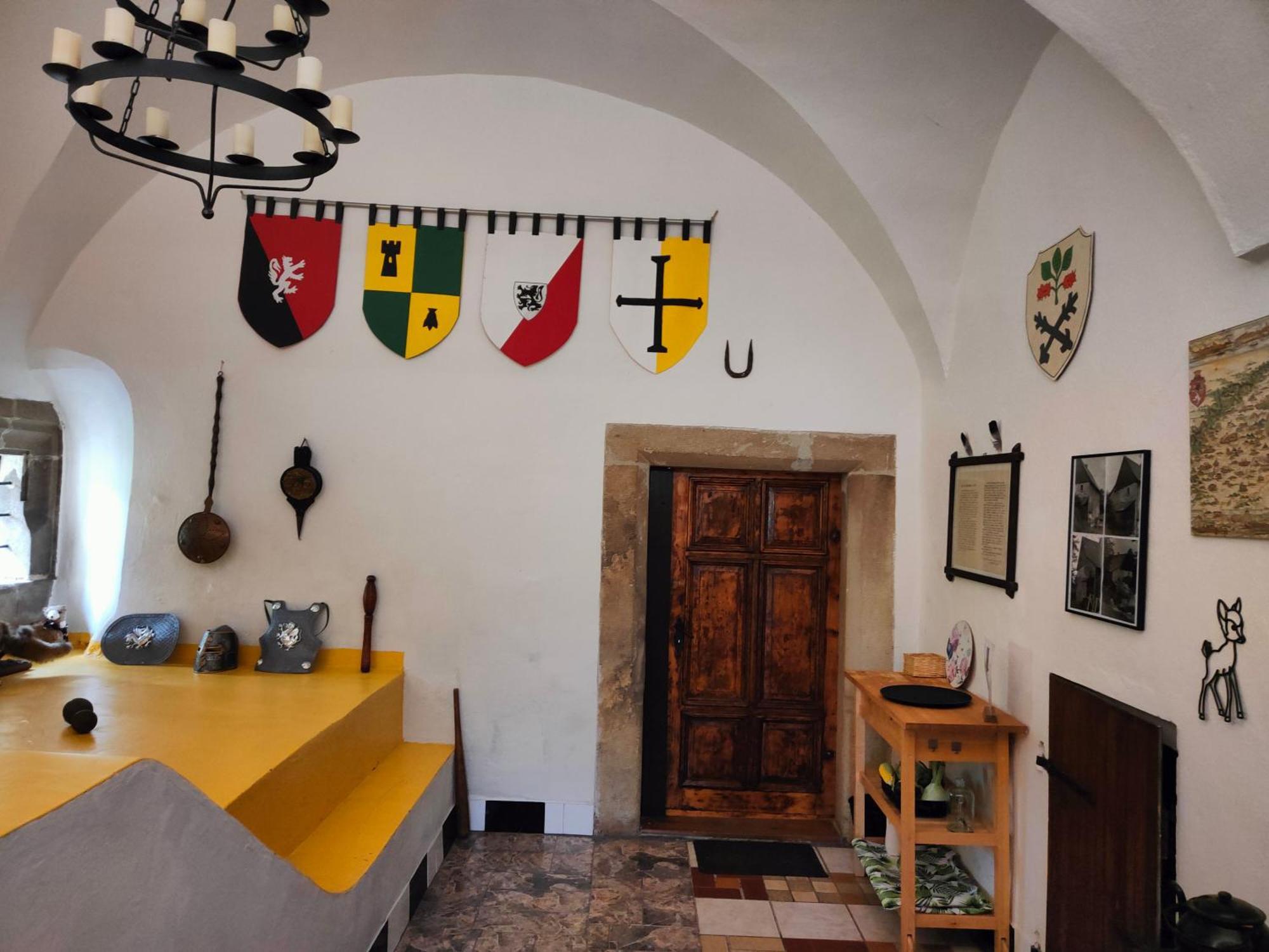Bed And Breakfast Tvrz Velka Bukovina Екстер'єр фото